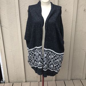 Aritzia sleeveless cardigan